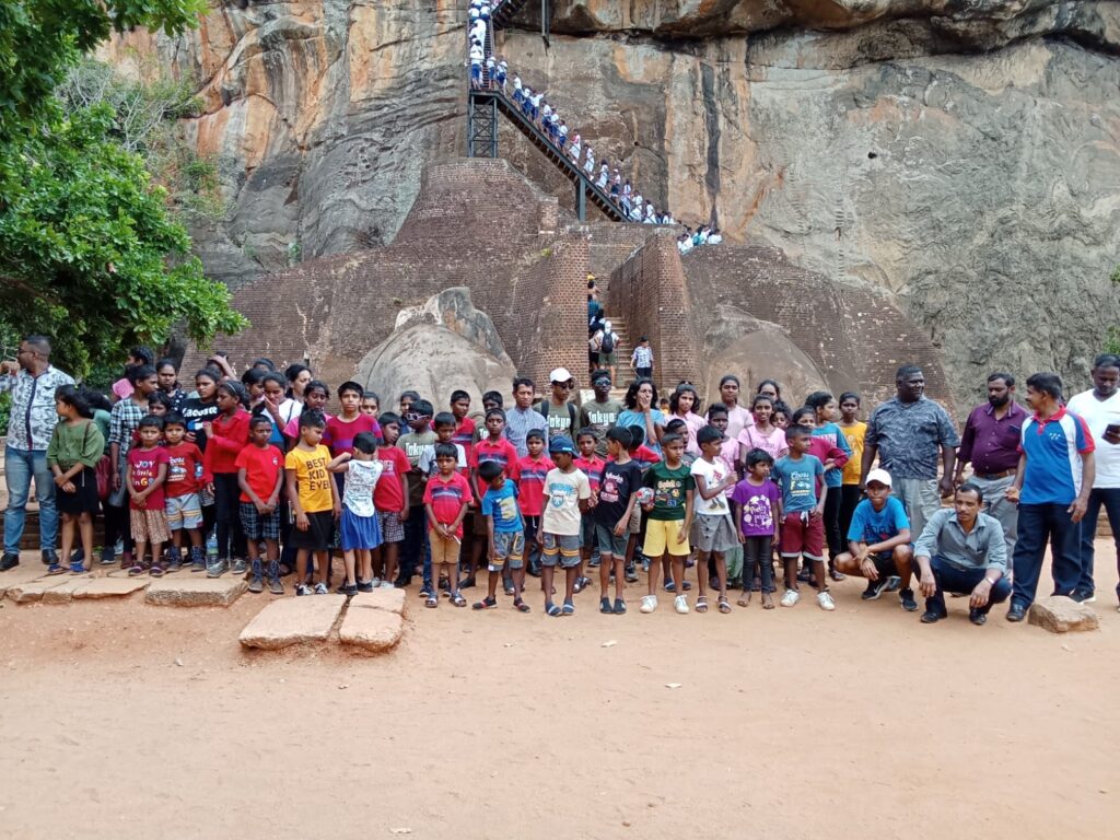 sigiriya group photo 2