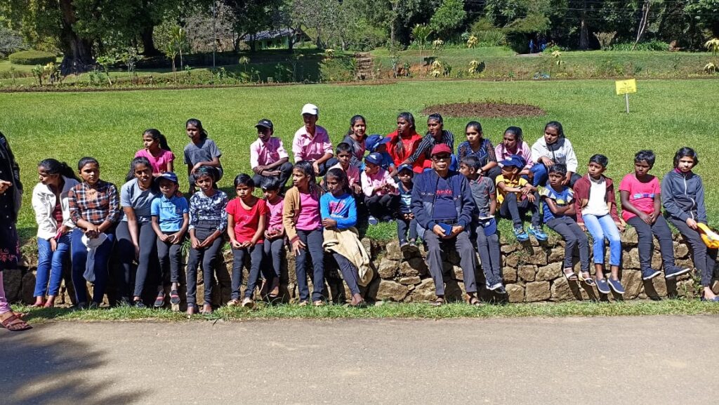 Hakgala garden group photo