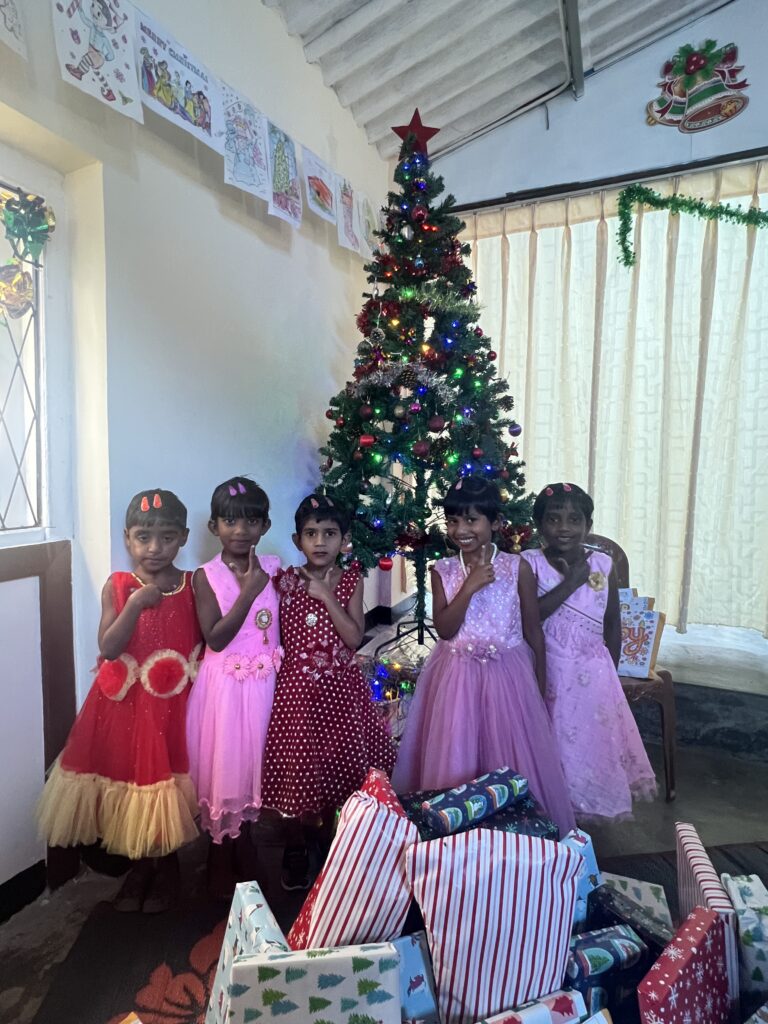 Tree little girls group photo